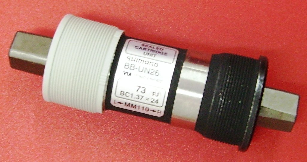 Shimano Movimento Pedaleiro/ s/S�rie Quadrado; BSA; 73  110mm; s/Parafuso/ 04010074